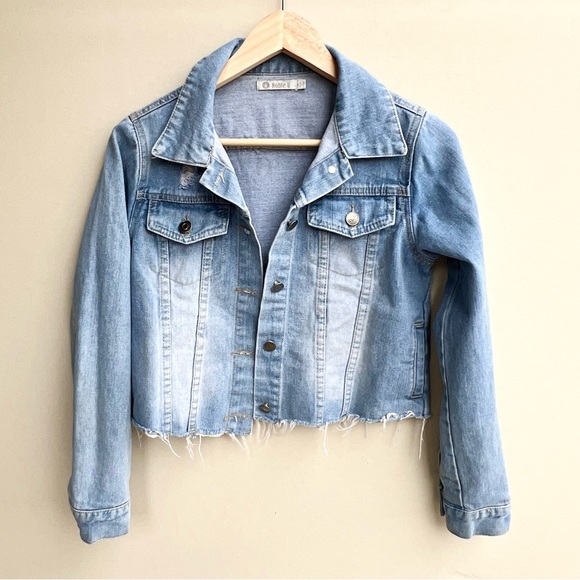 Noble U Women’s Jean Jacket Cropped size Small - Picture 1 of 9